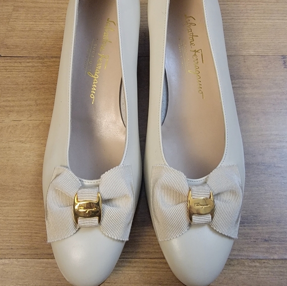 Salvatore Ferragamo Boutique Heels - Picture 4 of 14